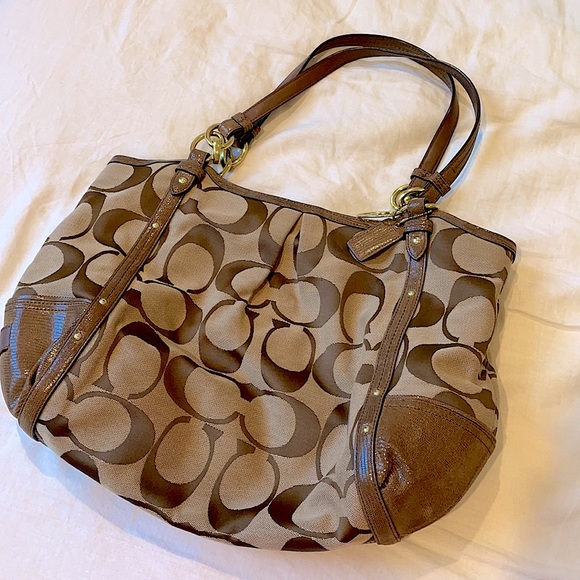 Genuine Coach Shoulder Bag - Picture 8 of 8